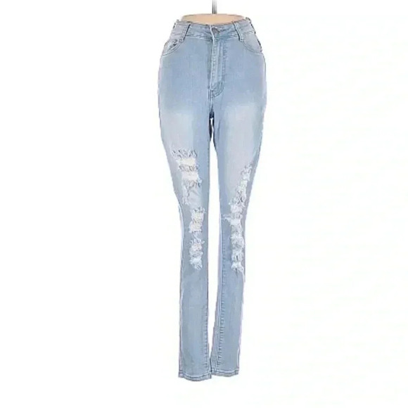 BOB Denim - 💜 3/25 BOB(Fashion Nova Designer) light blue distressed jeans